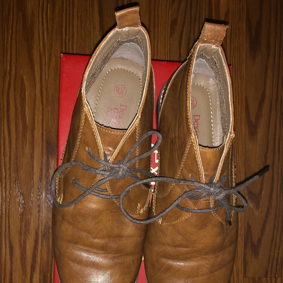dexter chukka boots